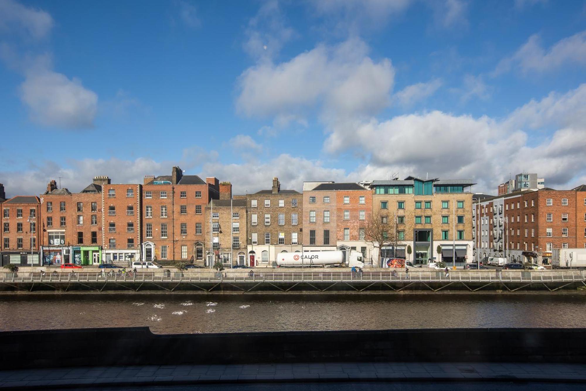 Temple Bar Essex Apartments Dublin Eksteriør billede